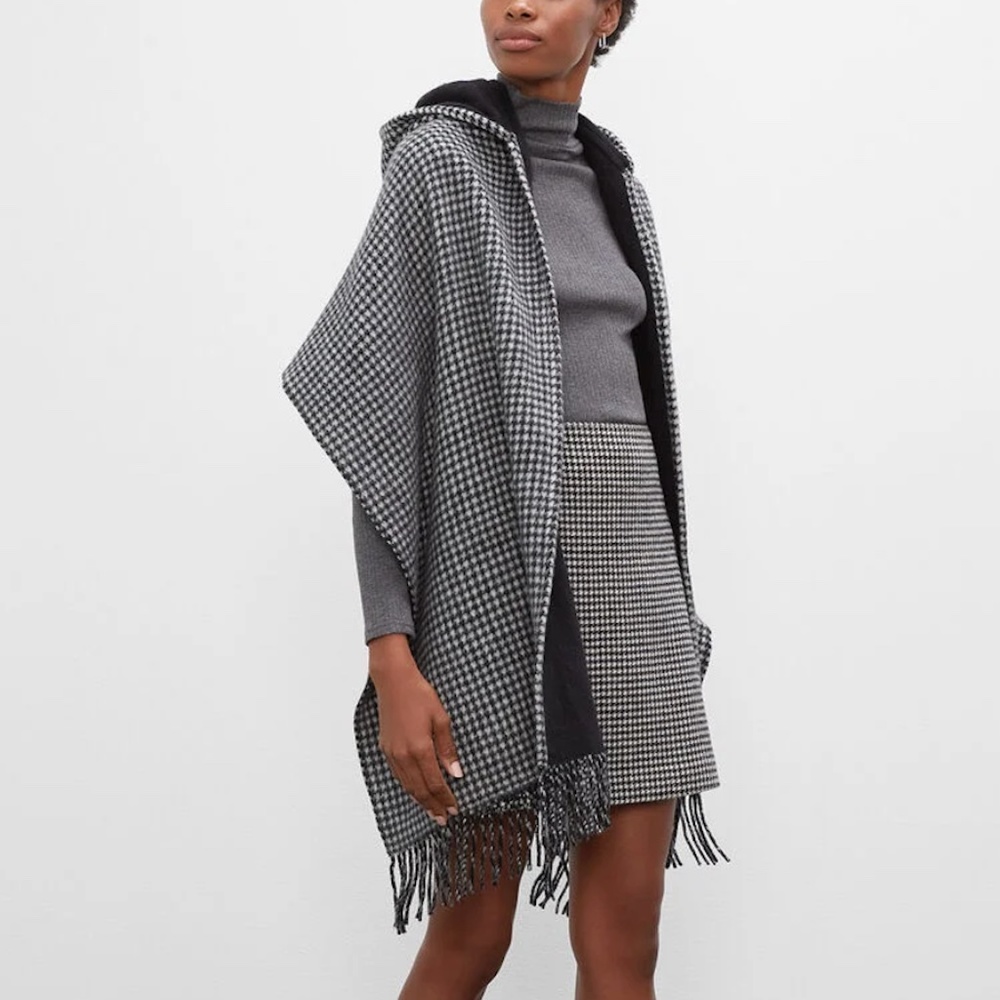 Houndstooth Hooded Scarf - Brand New - NEVER WORN - Black And White